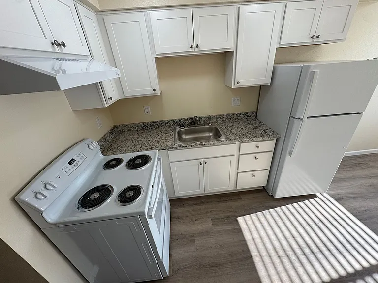 2215 Elm St SW — Photo 49