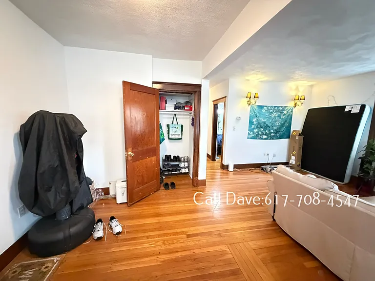 238 S Huntington Ave #10 — Photo 5