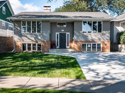 420 W Broadway Ave, Bismarck, ND, 58501