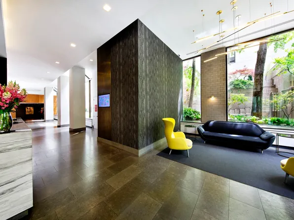 5 East 22nd Street image 13 of 16