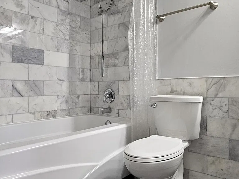 400 Scotia Dr #203 — Photo 34
