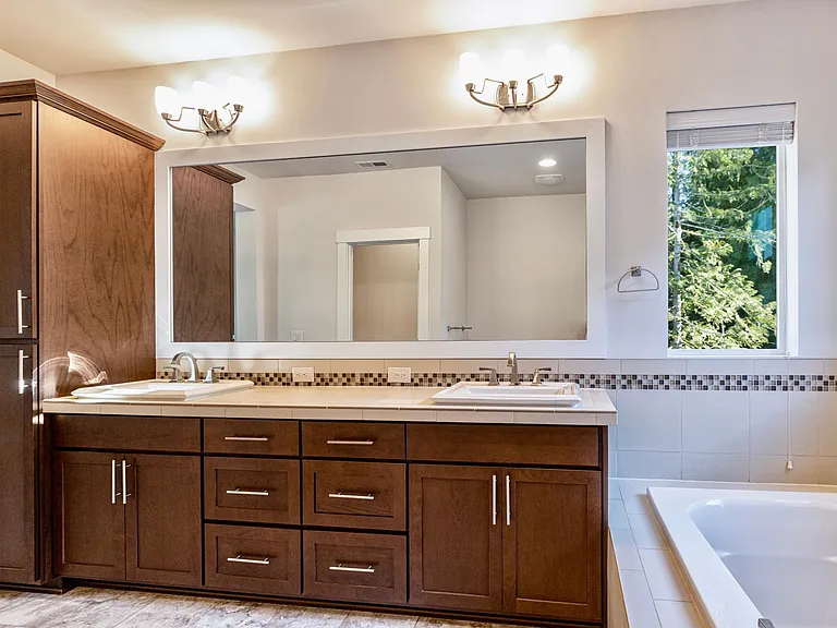 1693 NE Falls Dr — Photo 27