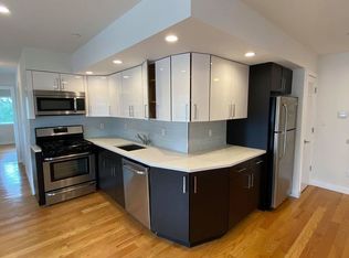 26-18 29th St #4A, Astoria, NY 11102