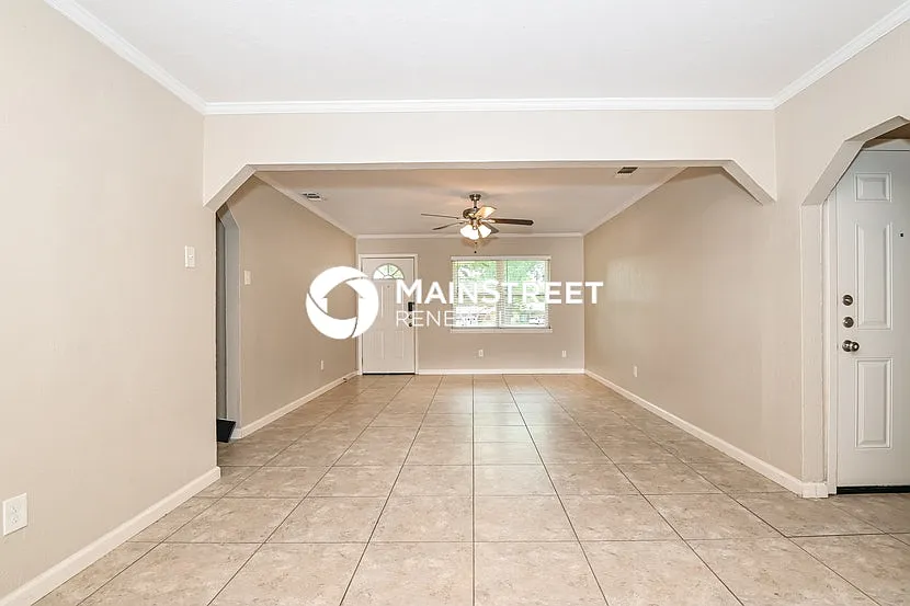 907 Edgefield Circle — Photo 4