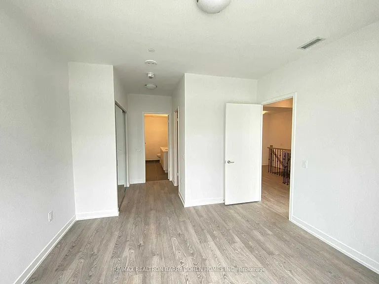 8868 Yonge St #Townhouse 103 — Photo 15