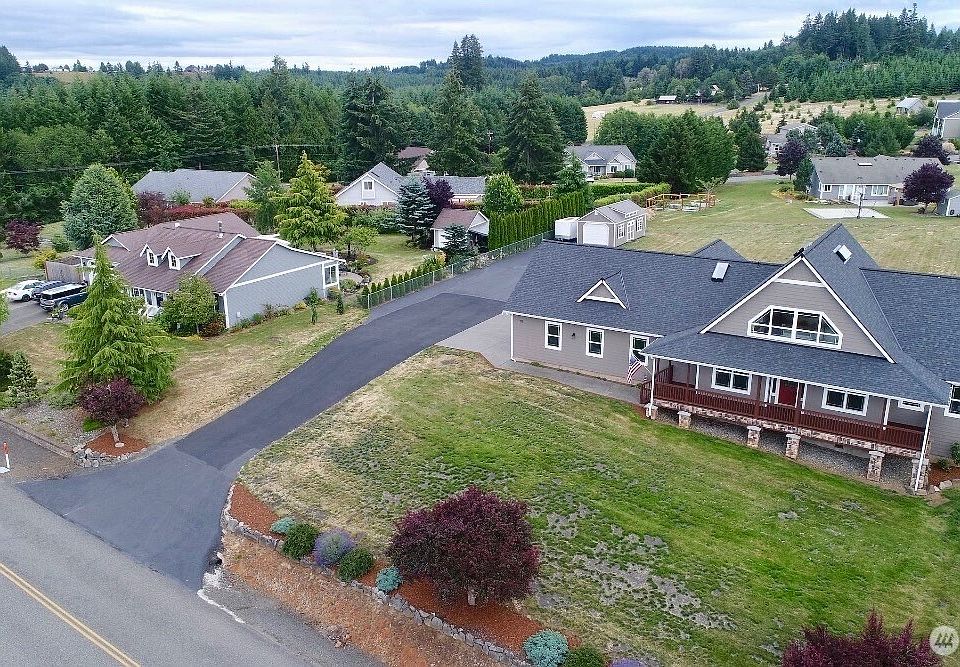 1st image of 117 Garrett Loop