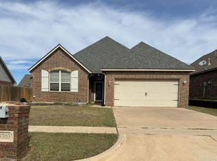 5703 NW Lady Marna Ave, Lawton, OK 73505