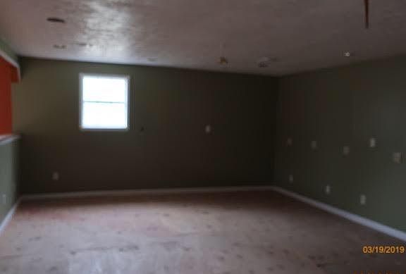 3rd image of 36 Lola Ln