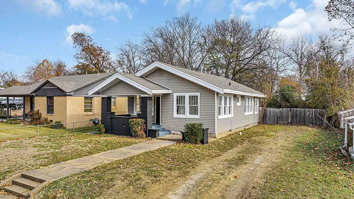 Building Photo - 434 SW #K