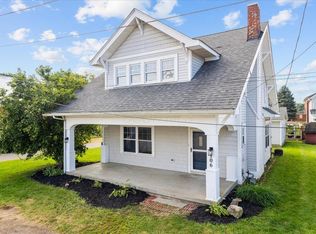 106 Newark St, Hebron, OH 43025