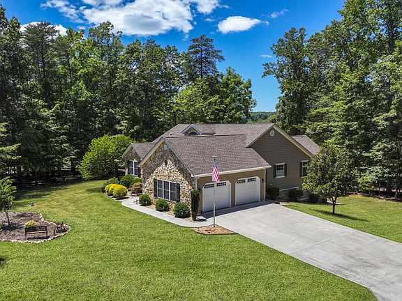 2nd image of 49 Baywood Dr