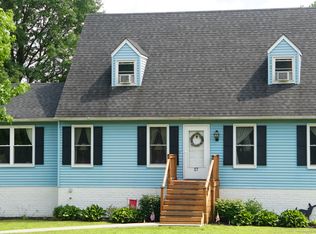 17 Lost Creek Dr, Selinsgrove, PA 17870