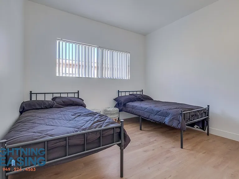5312 Corteen Pl #16 — Photo 10