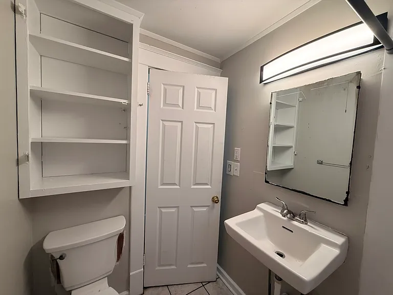 720 S Park St #3 — Photo 9