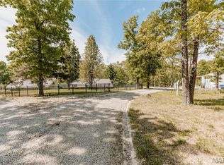 9 Metzler Dr, Richland, MO 65556