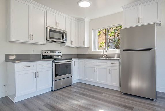 1st image of 538 S Oxford Ave #11827876