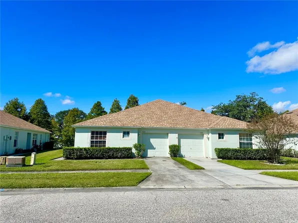 5723 Autumn Shire Dr, Zephyrhills, FL 33541
