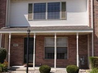 1812 Cottonwood Ct, Crown Point, IN 46307