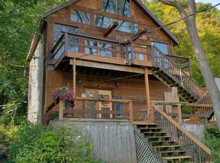 1235 N 2nd St, Lansing, IA 52151