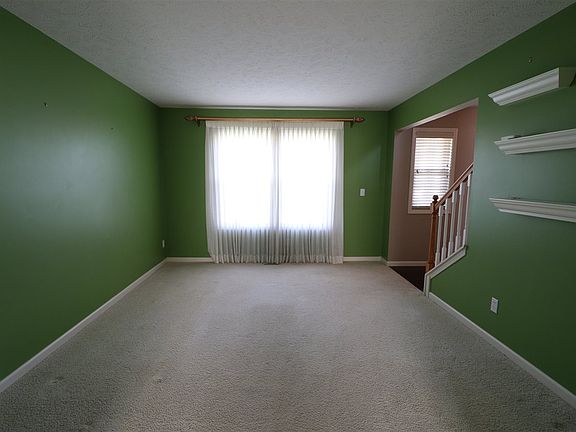 4th image of 11008 N Waterton Dr