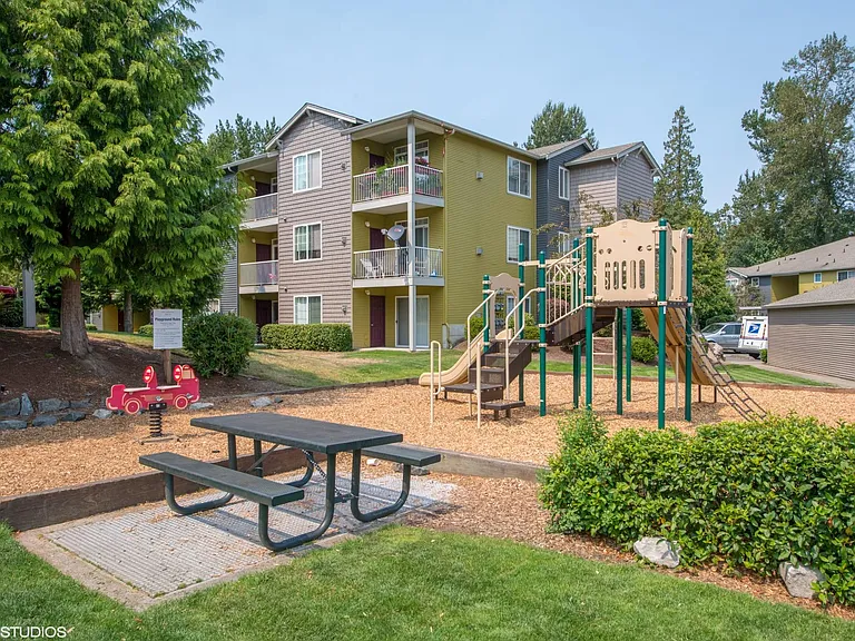Brookside Village — Photo 33