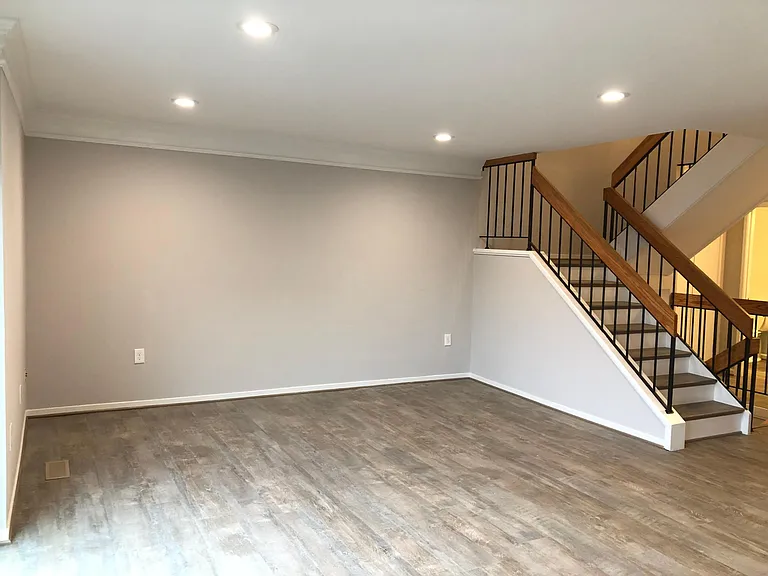 3145 Eakin Park Ct — Photo 7