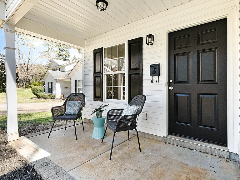 913 Tennyson Dr — Photo 8