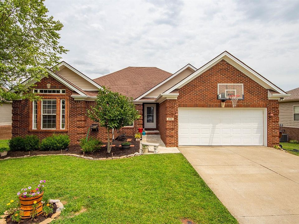 1st image of 300 Crowe Ln