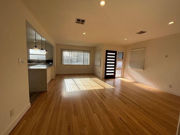 5th image of 6015 Hillandale Dr