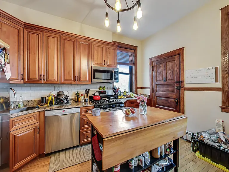 852 W Oakdale Ave #2 — Photo 12