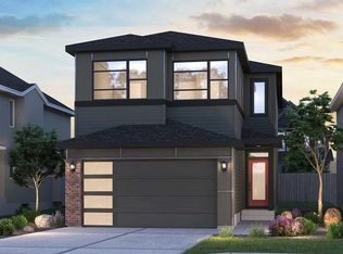 192 E Creekstone Cir SW, Calgary, AB T2X4Y3