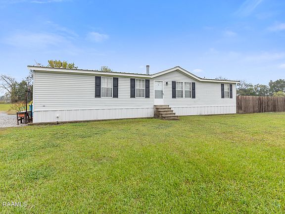 3rd image of 1100 Lena Dr