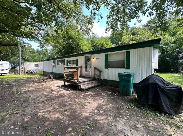 229 Lambert Dr, Magnolia, DE 19962