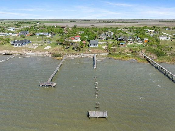4th image of 720 Copano Bay Dr