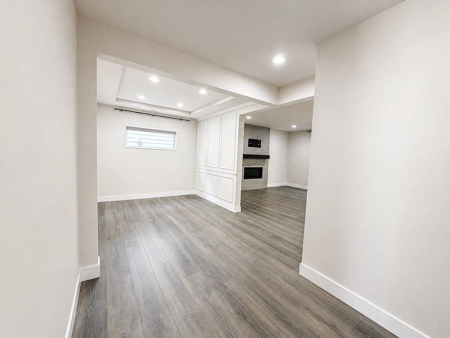 4 bed, 2.5 bath, 2400 sqft, $4,000 — Photo 3