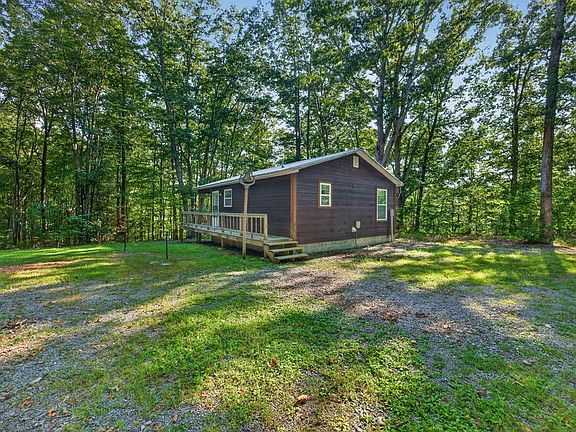 5th image of 205 Richardson Ln