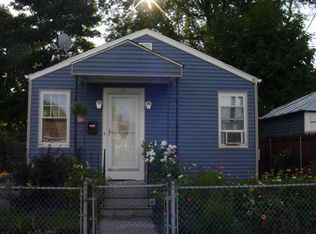 14 Adin St, Pawtucket, RI 02861