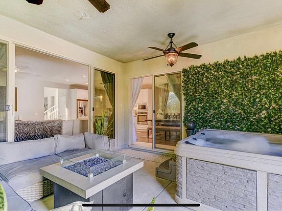 jacuzzi and fire pit included