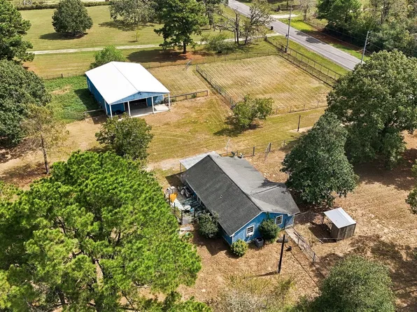 36576 Howell Rd, Hempstead, TX 77445