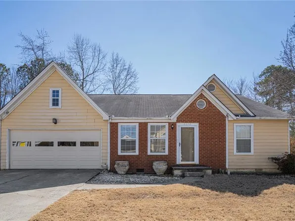 2210 Burdett Ridge Dr, College Park, GA 30349