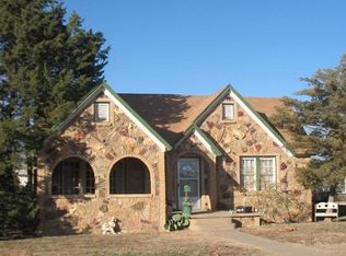 101 NE 6th St, Tulia, TX 79088