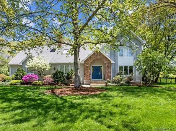 56 Cambridge Drive, South Windsor, CT 06074
