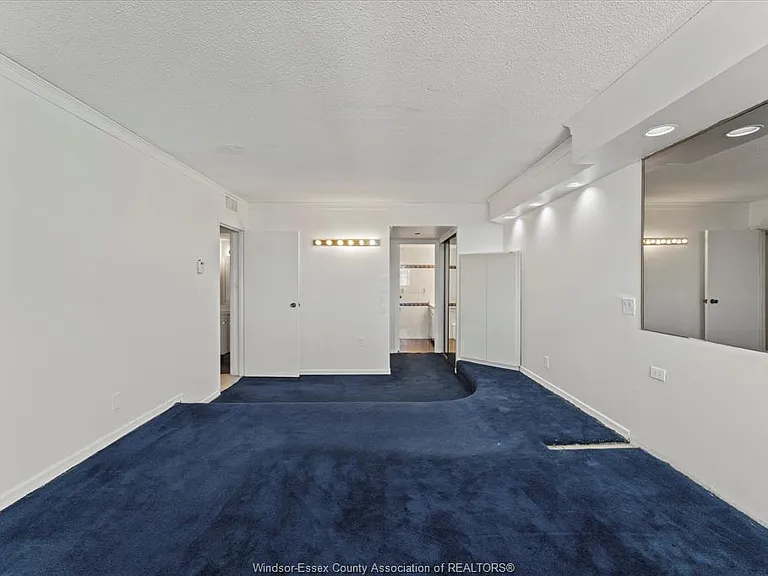380 Pelissier St #1302 — Photo 18