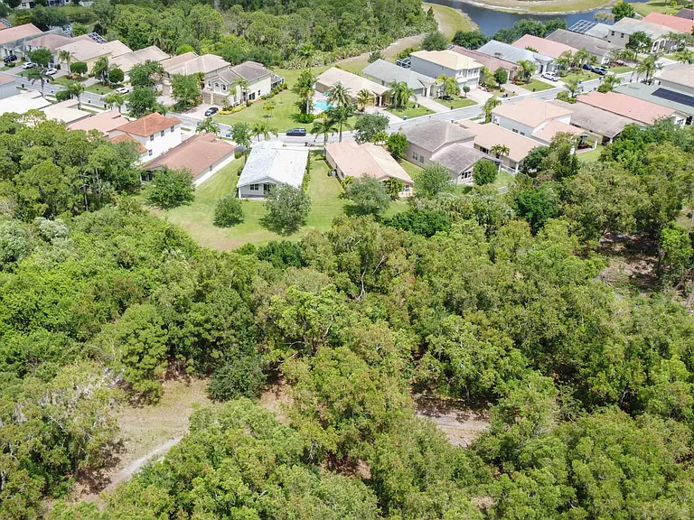 1196 SE Fleming Way — Photo 39