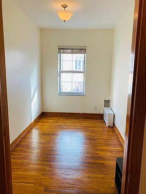 Rented by Bank Neary | media 42