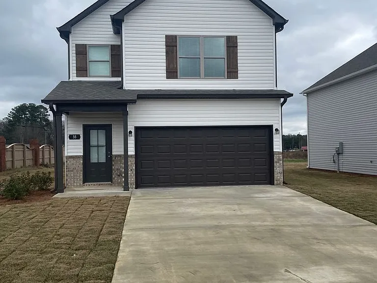 35 Coleman Ln — Photo 1