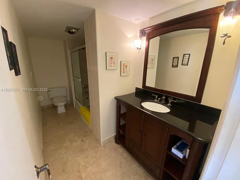 11111 Biscayne Blvd #8F — Photo 11