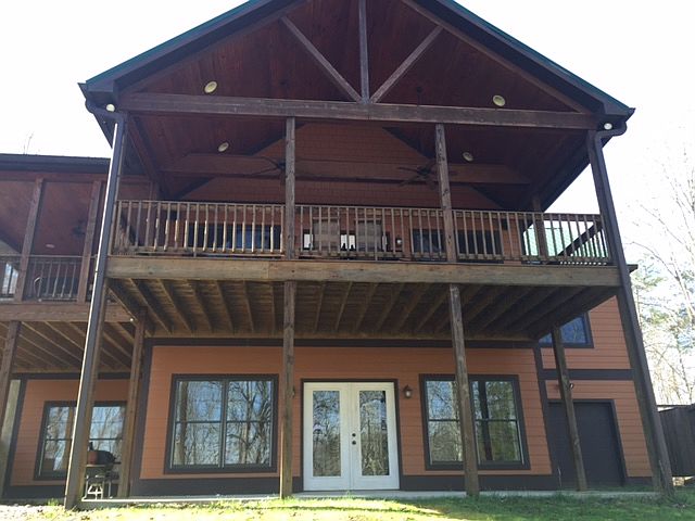 The back view of the house! 