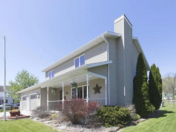 312 E Walnut Street, Baraboo, WI 53951