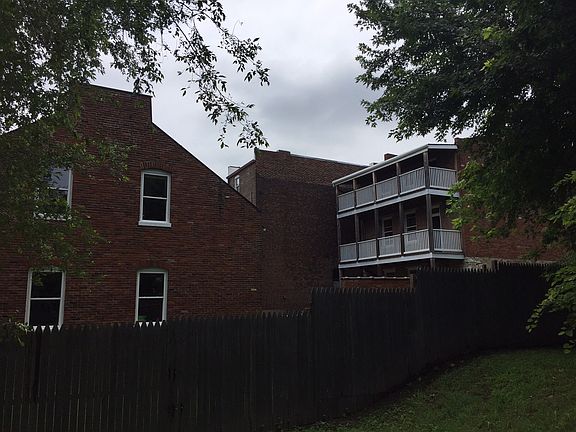 4th image of 1844 Menard St